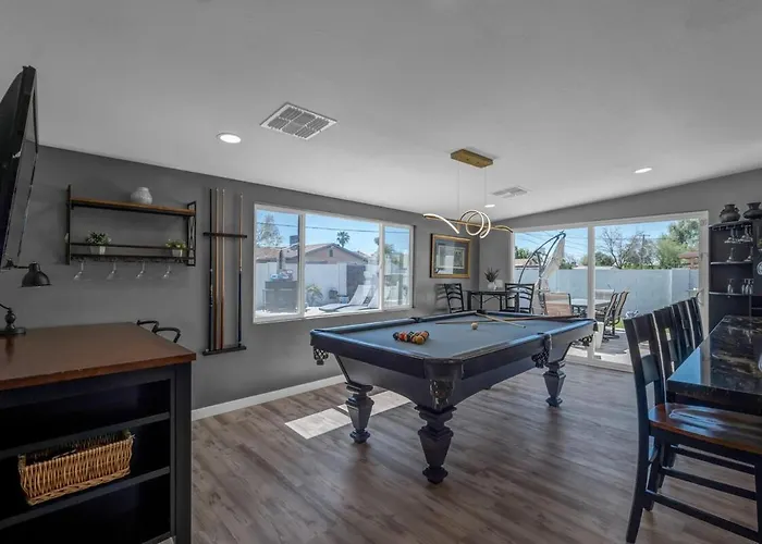 Holiday home Mins To Phx, Asu, Banner & Desert Arena Tempe