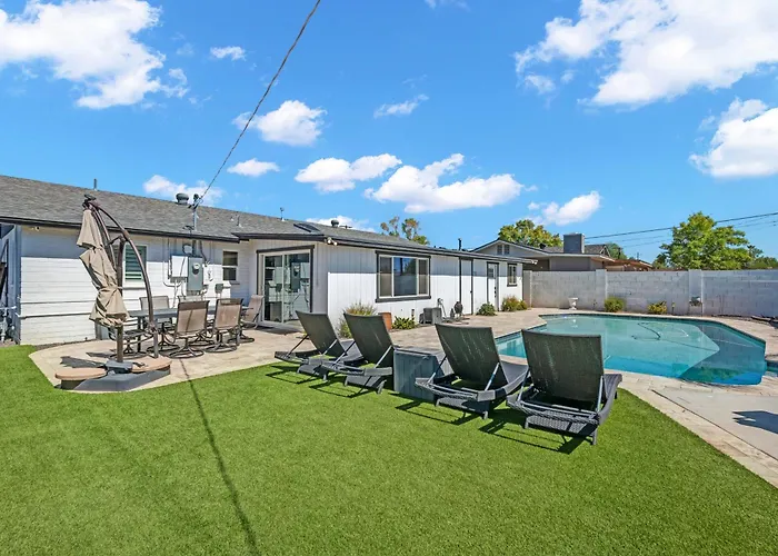 Mins To Phx, Asu, Banner & Desert Arena Holiday home